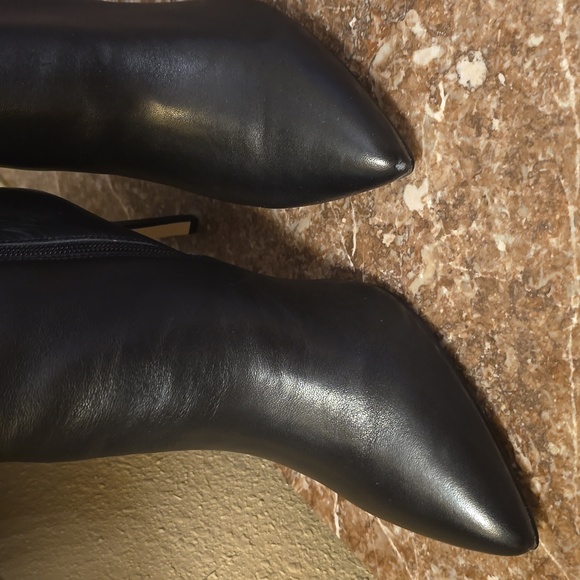 New! No Box Nine West Leather High Heel Boots.  7.5M - Picture 2 of 8